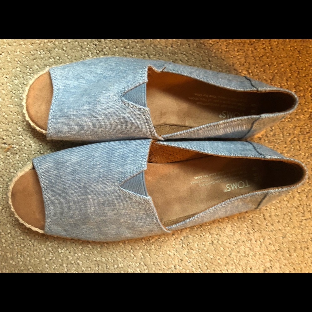 Toms espadrilles